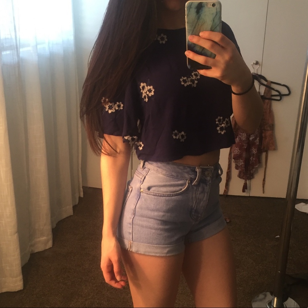 Navy blue floral stitched crop top